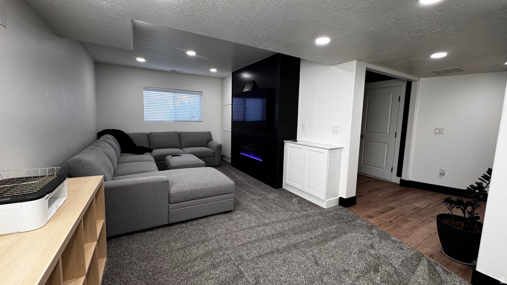 5432 S 3150 W Roy, UT 84067