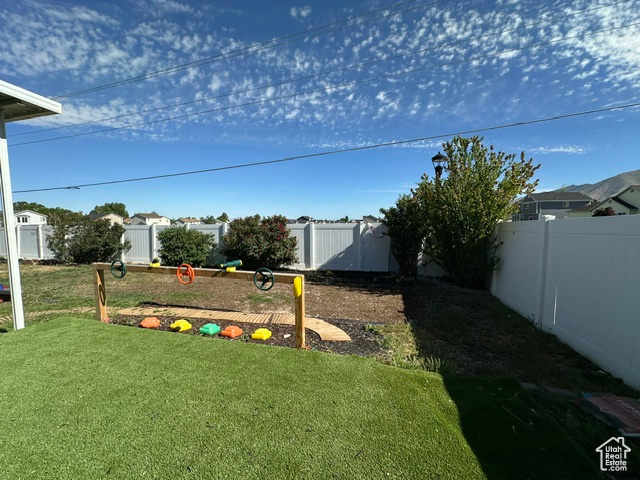 647 E 980 N photo 4