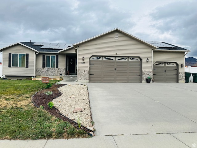 647 E 980 N Tooele, UT 84074
