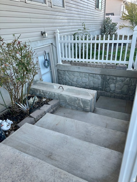 647 E 980 N Tooele, UT 84074