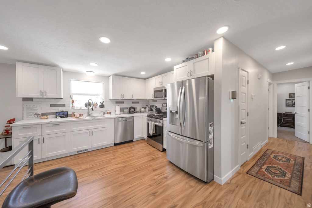 3281 S BROADWAY ST Magna, UT 84044