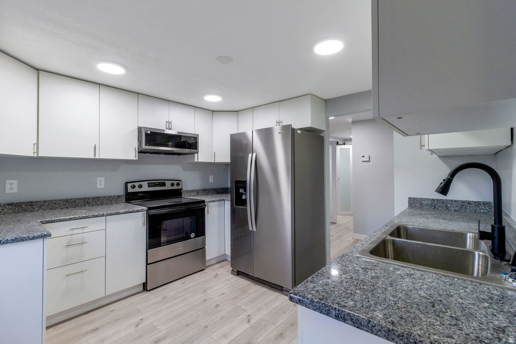 2424 S D AVE Ogden, UT 84401