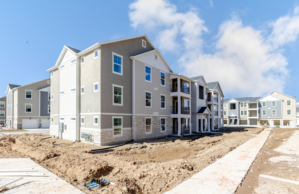 4661 S POPLAR WAY #R303 Mapleton, UT 84664