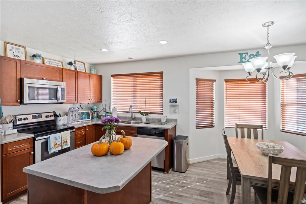 6087 W STILLRIDGE DR West Valley City, UT 84128