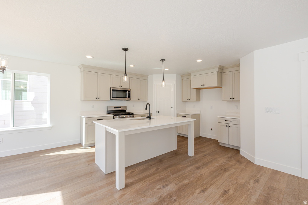 3959 W 1000 N Lehi, UT 84048