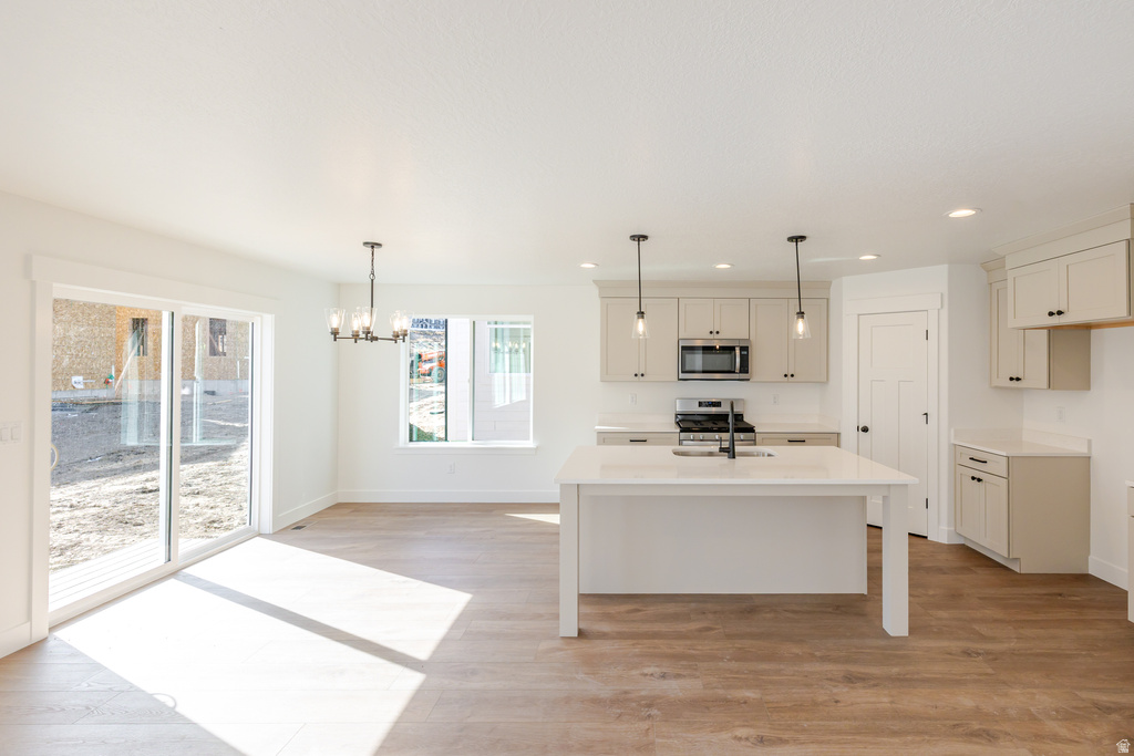 3959 W 1000 N Lehi, UT 84048