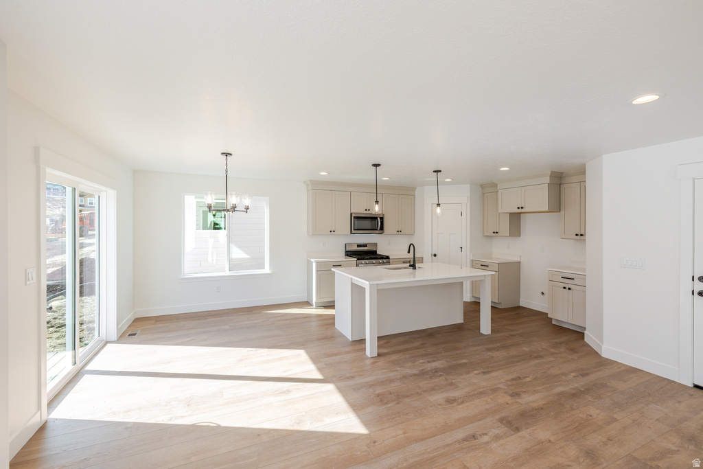 3959 W 1000 N Lehi, UT 84048