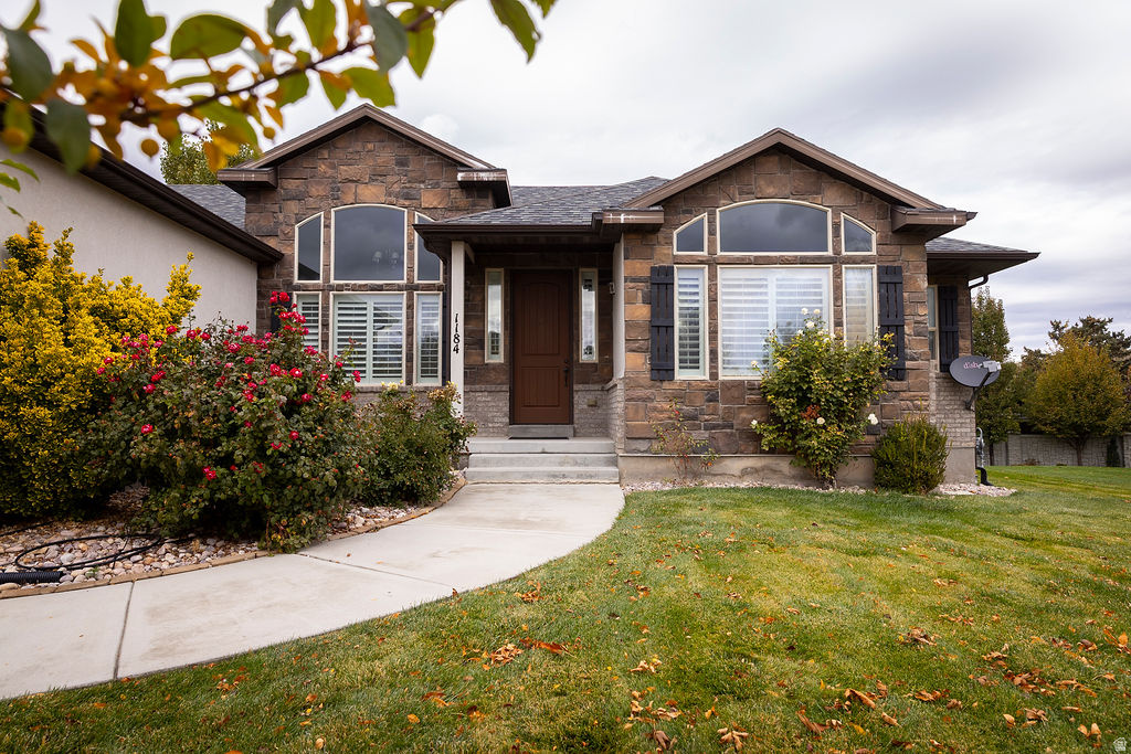 1184 W Michaelsen Way