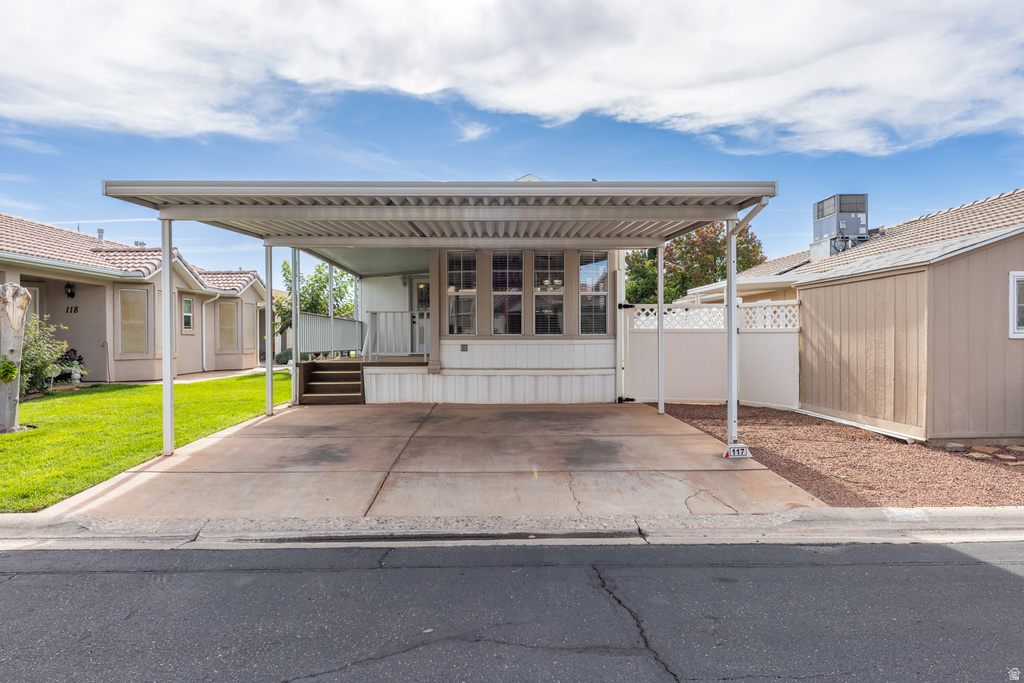 Photo 14 for MLS #2120092 at 2990 E Riverside Dr #117