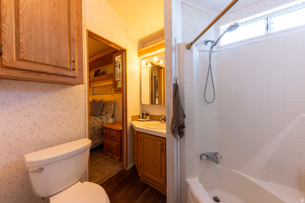 Photo 11 for MLS #2120092 at 2990 E Riverside Dr #117