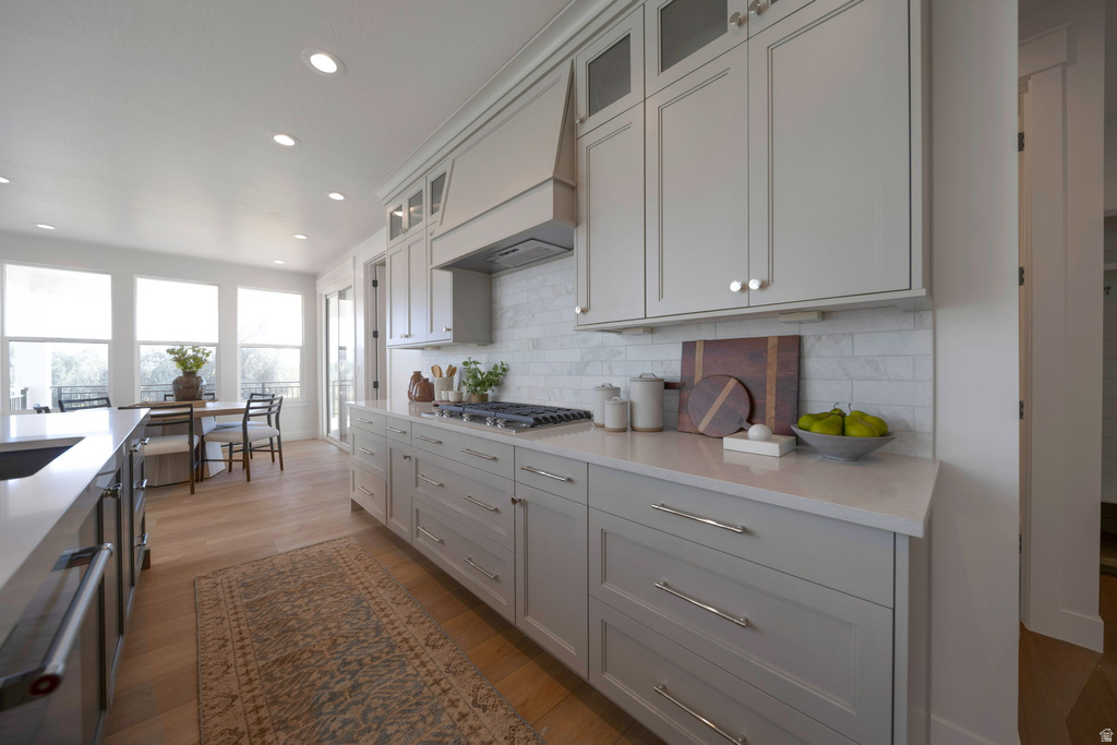 695 W HIDDEN FARM DR Farmington, UT 84025