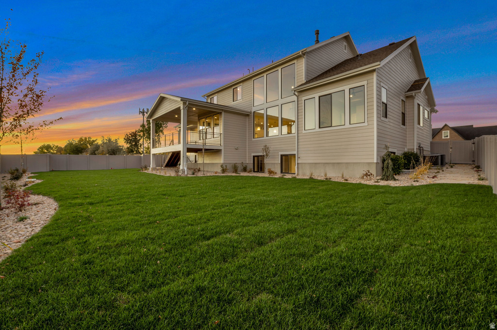 695 W HIDDEN FARM DR Farmington, UT 84025