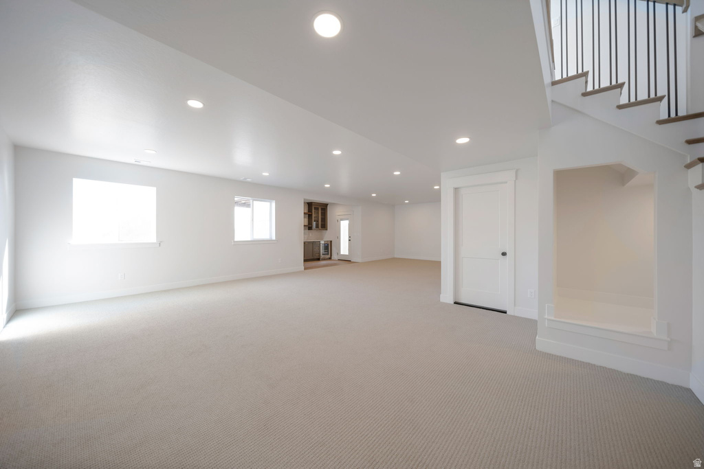 695 W HIDDEN FARM DR Farmington, UT 84025