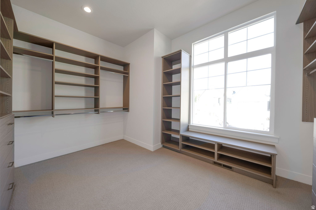 695 W HIDDEN FARM DR Farmington, UT 84025