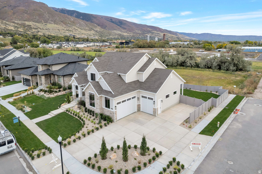 695 W HIDDEN FARM DR Farmington, UT 84025