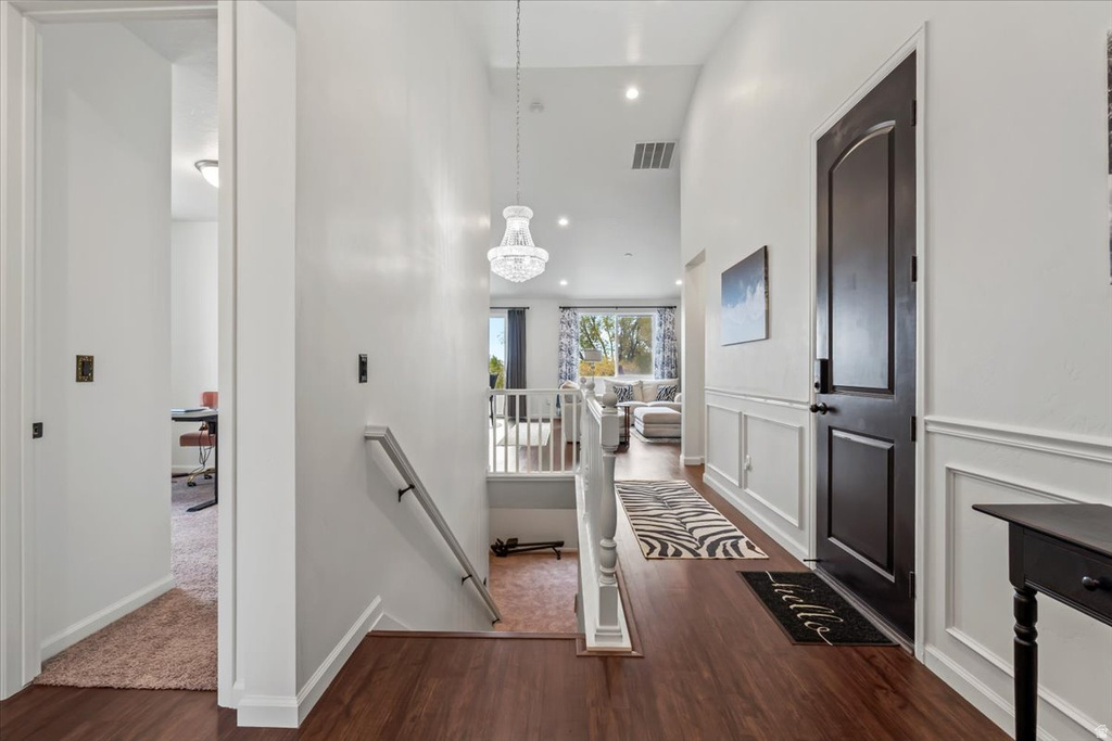 1887 E ROCK HOLLOW RD Lake Point, UT 84074