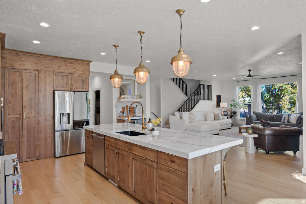 453 S 230 W Lehi, UT 84043