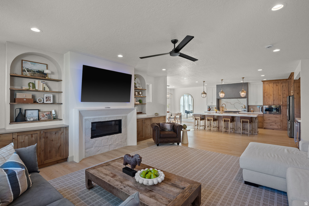 453 S 230 W Lehi, UT 84043