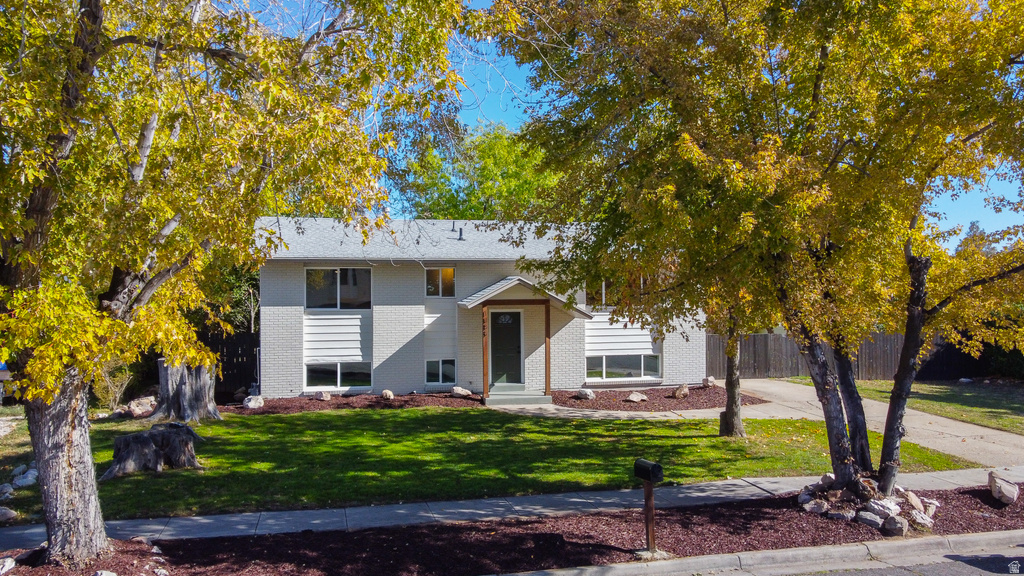 1385 S 1100 W Syracuse, UT 84075