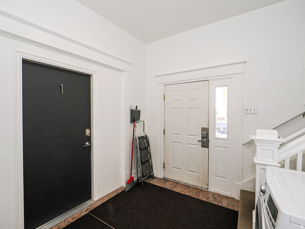 182 N N ST Salt Lake City, UT 84103