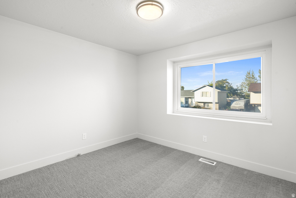 6111 W POWDERWOOD DR West Valley City, UT 84128