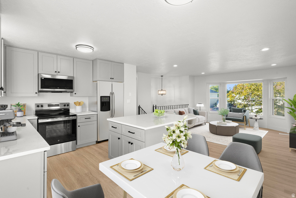 6111 W POWDERWOOD DR West Valley City, UT 84128