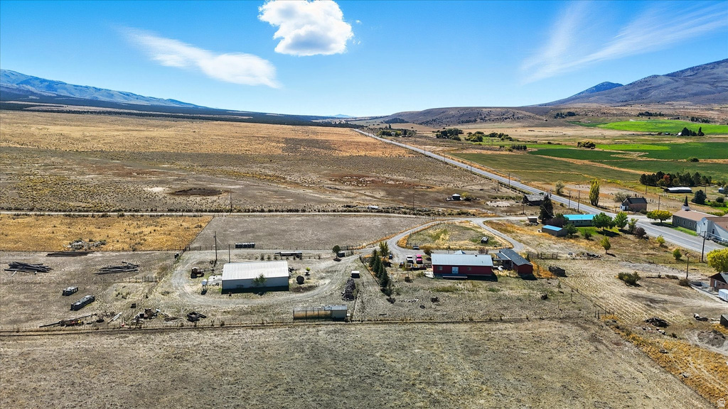 1206 E 2000 S Elba, ID 83342