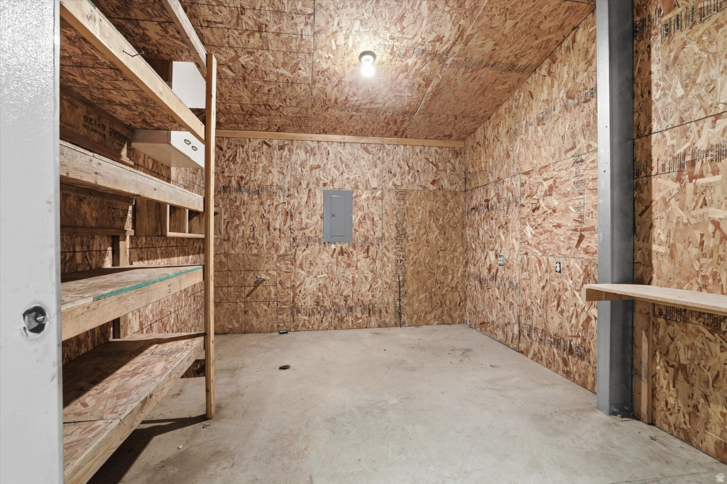 1206 E 2000 S Elba, ID 83342