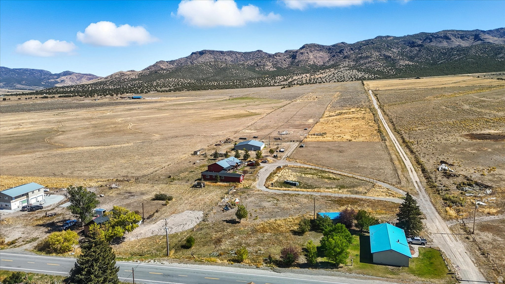 1206 E 2000 S Elba, ID 83342