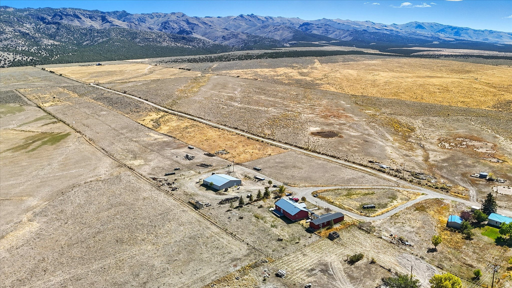 1206 E 2000 S Elba, ID 83342