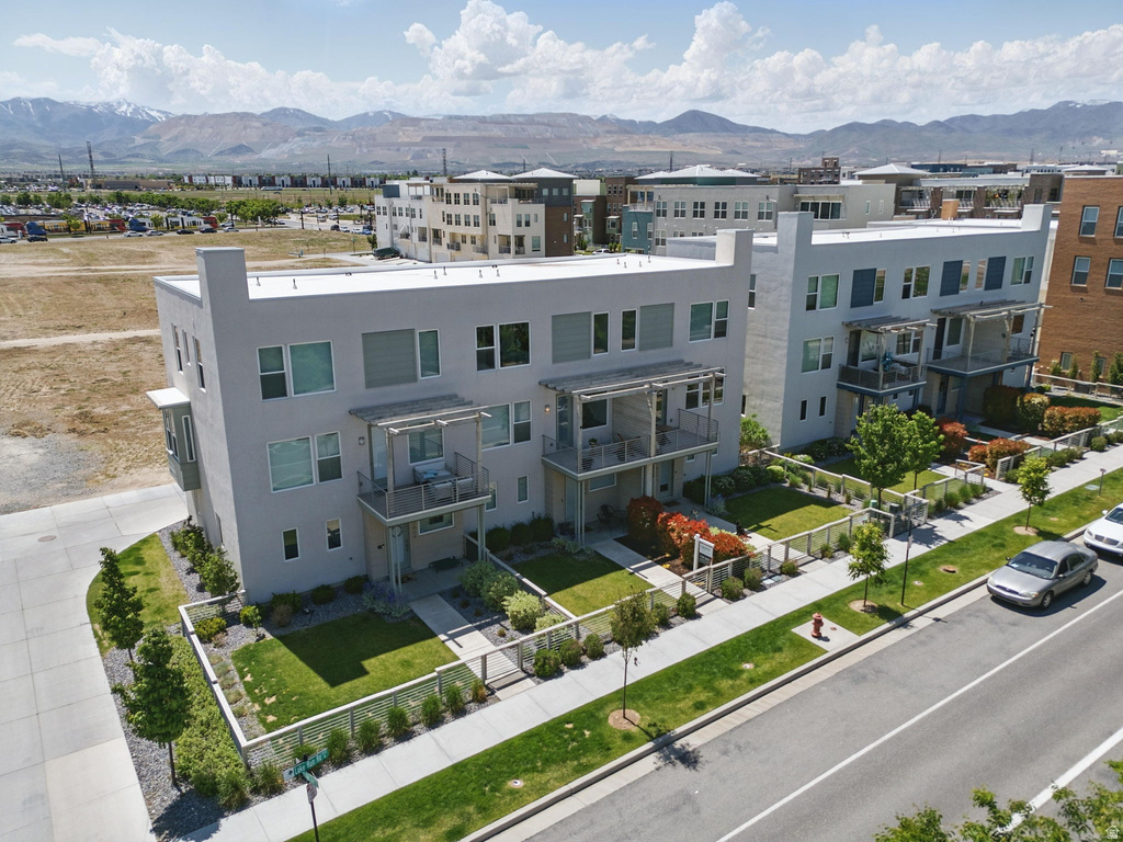 11398 LAKE RUN RD South Jordan, UT 84095