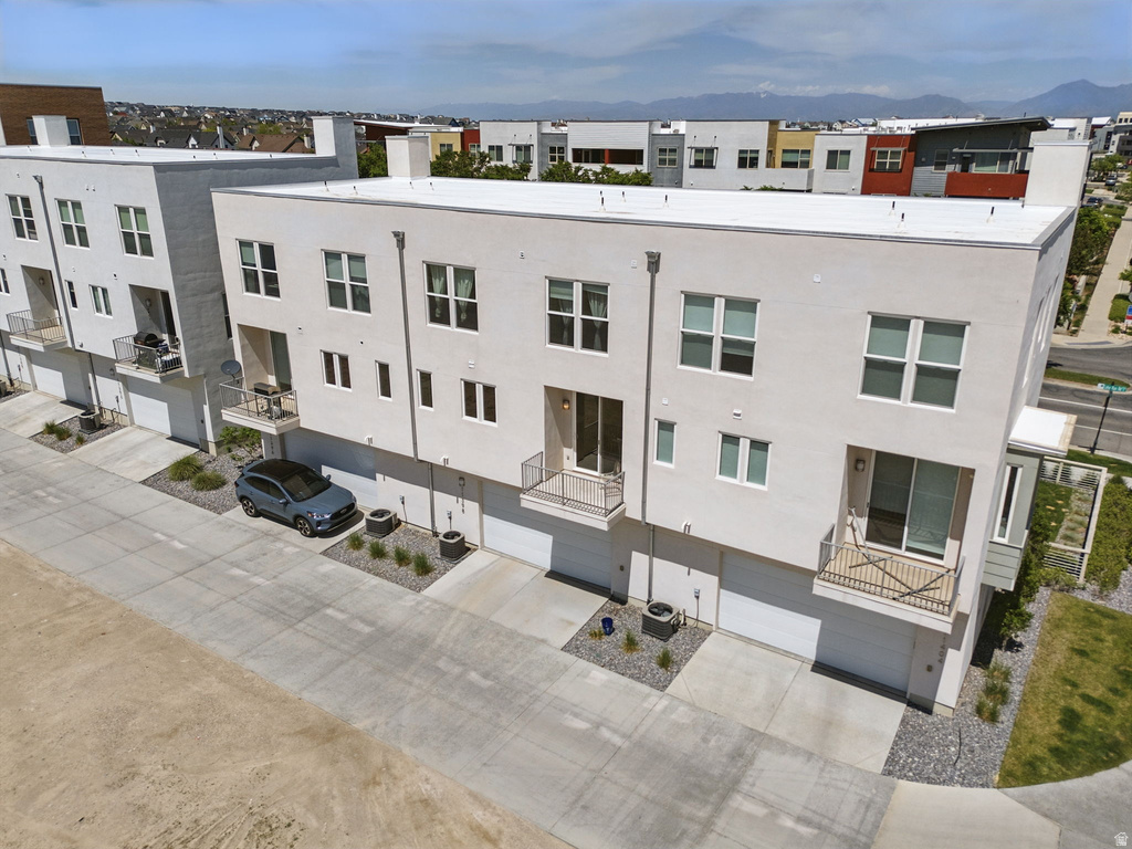 11398 LAKE RUN RD South Jordan, UT 84095