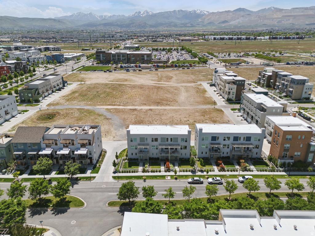 11398 LAKE RUN RD South Jordan, UT 84095