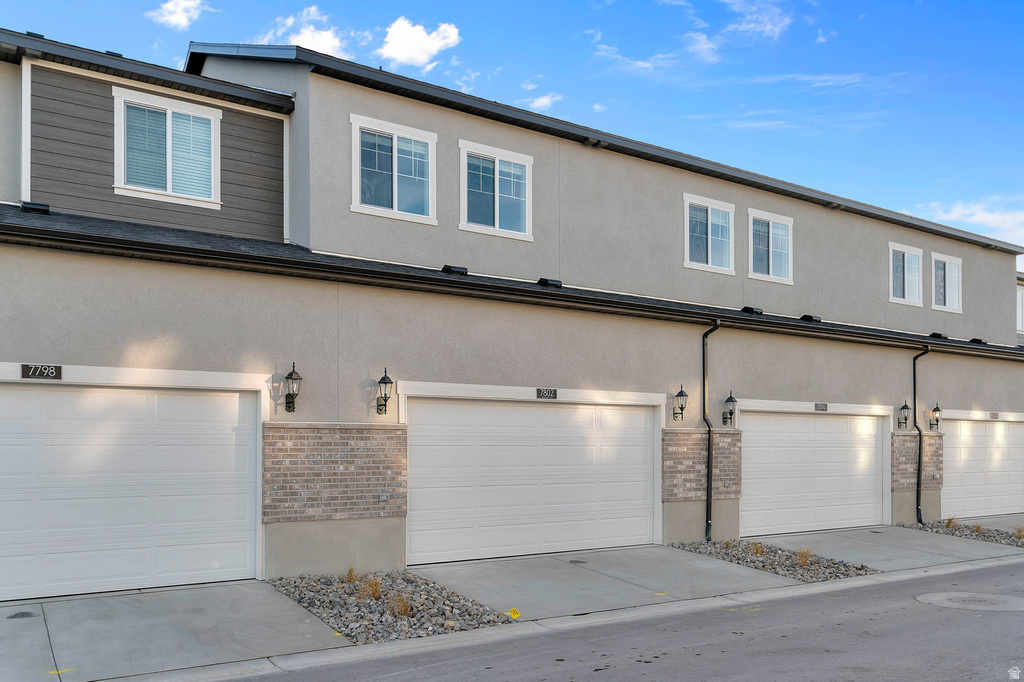 7802 W ALTA LN Magna, UT 84044