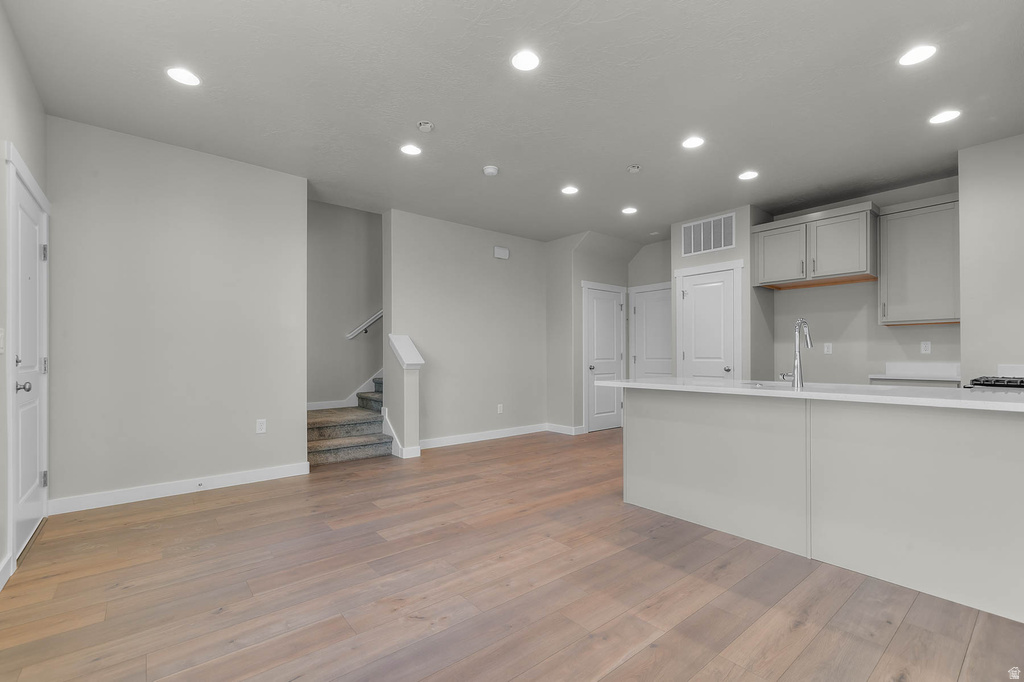 7802 W ALTA LN Magna, UT 84044