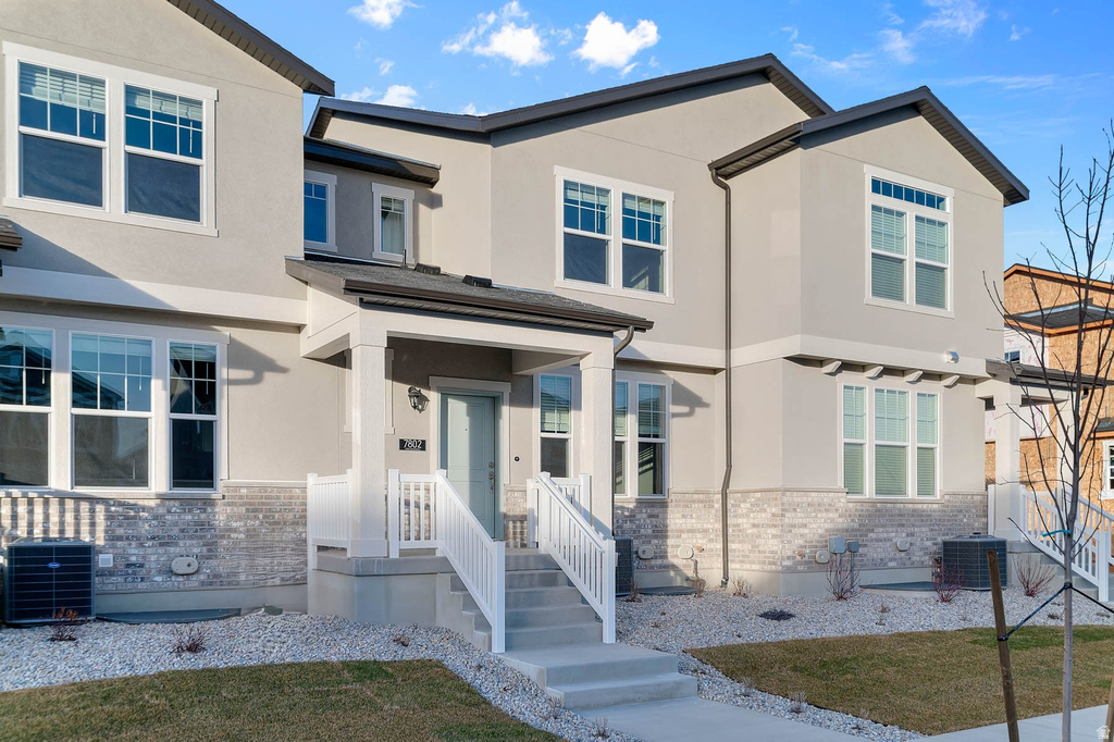 7802 W ALTA LN Magna, UT 84044