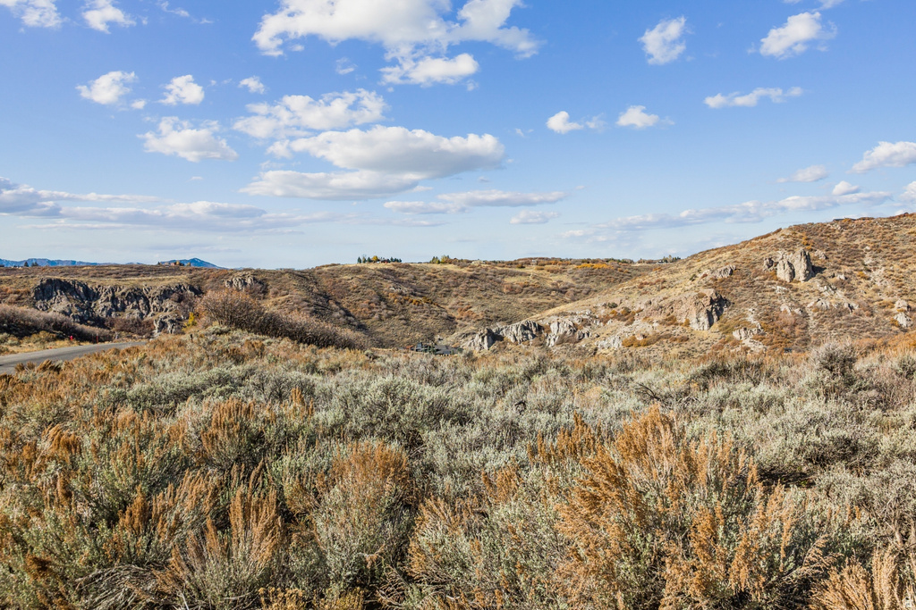 756  CANYON GATE RD Park City, UT 84098