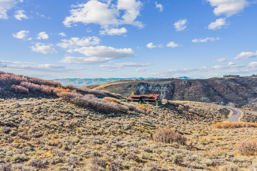 756  CANYON GATE RD Park City, UT 84098