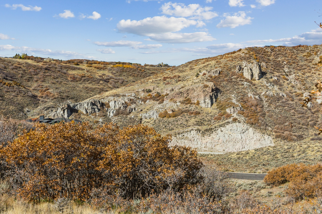 756  CANYON GATE RD Park City, UT 84098