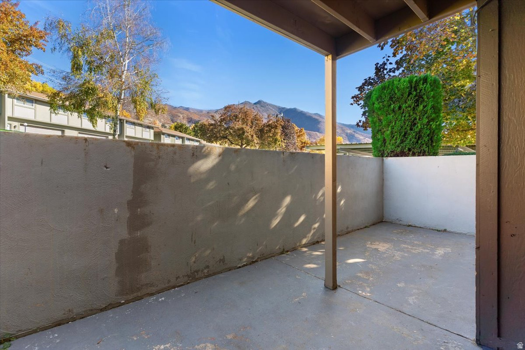 1898 E 5665 S South Ogden, UT 84403