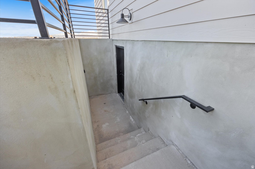 146 W 650 N Salem, UT 84653