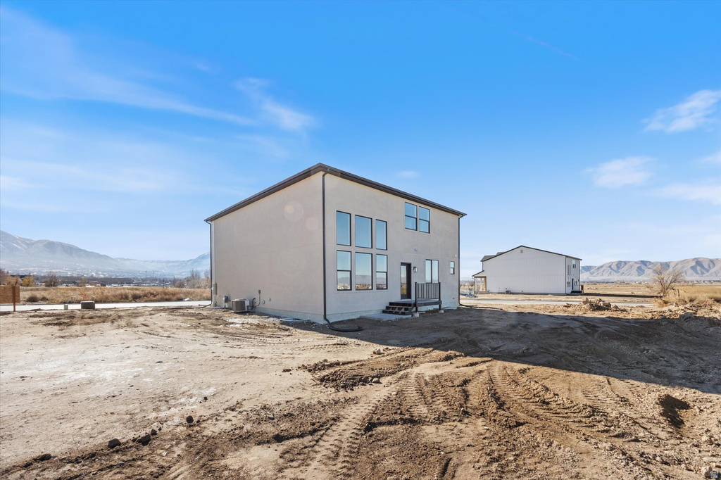 146 W 650 N Salem, UT 84653