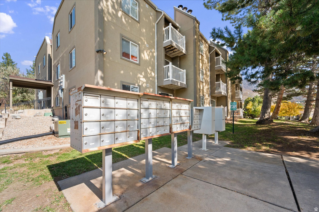 5614 MEADOW LN #212 South Ogden, UT 84403