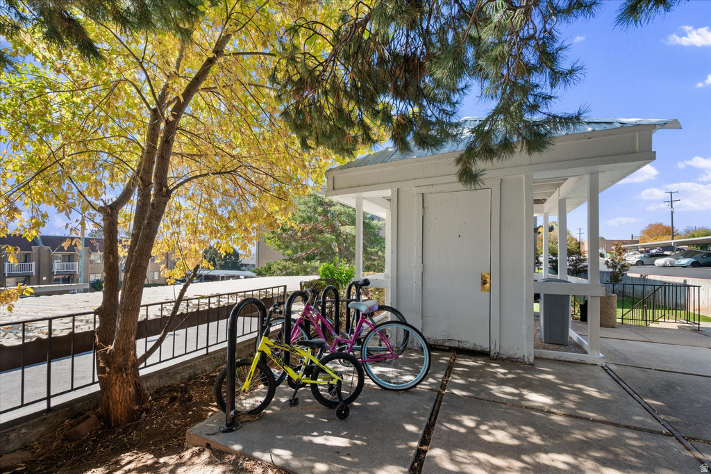 5614 MEADOW LN #212 South Ogden, UT 84403