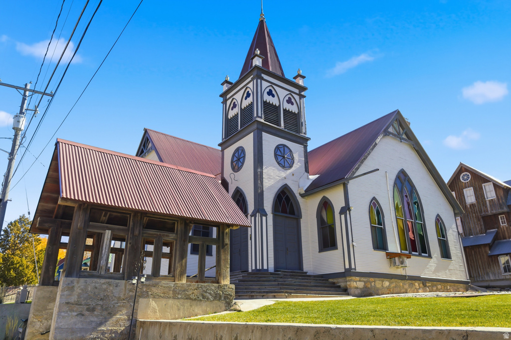 56 N CENTER ST Eureka, UT 84628