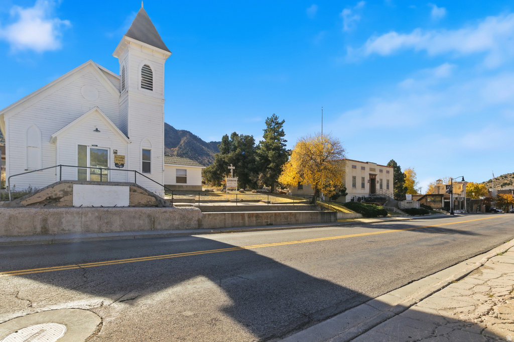 56 N CENTER ST Eureka, UT 84628