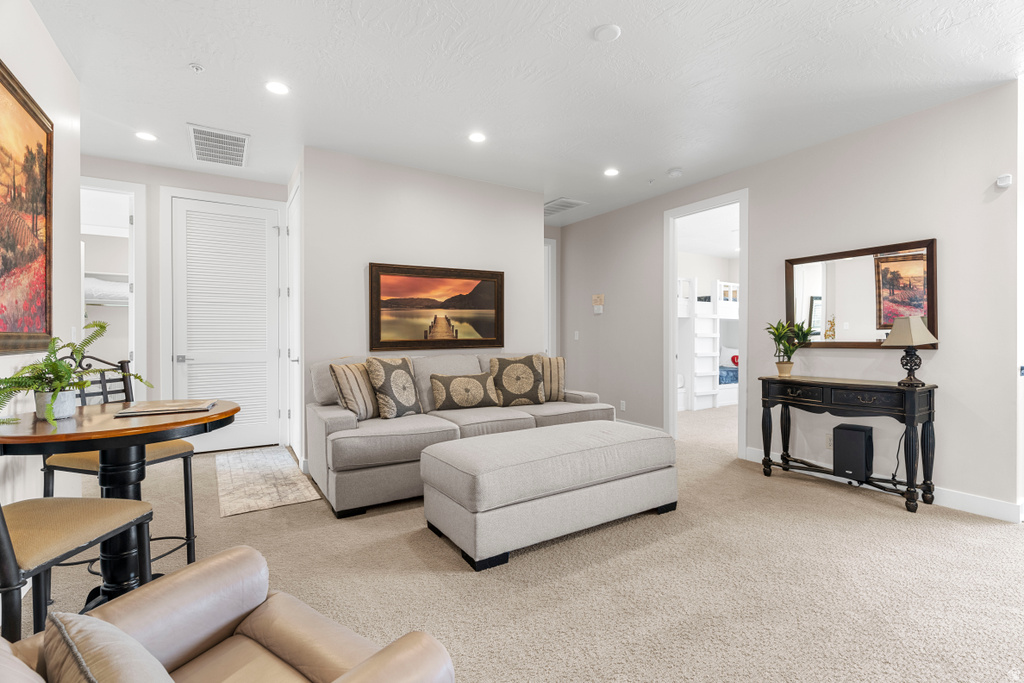 Photo 19 for MLS #2120195 at 2286 N Double Eagle Ln