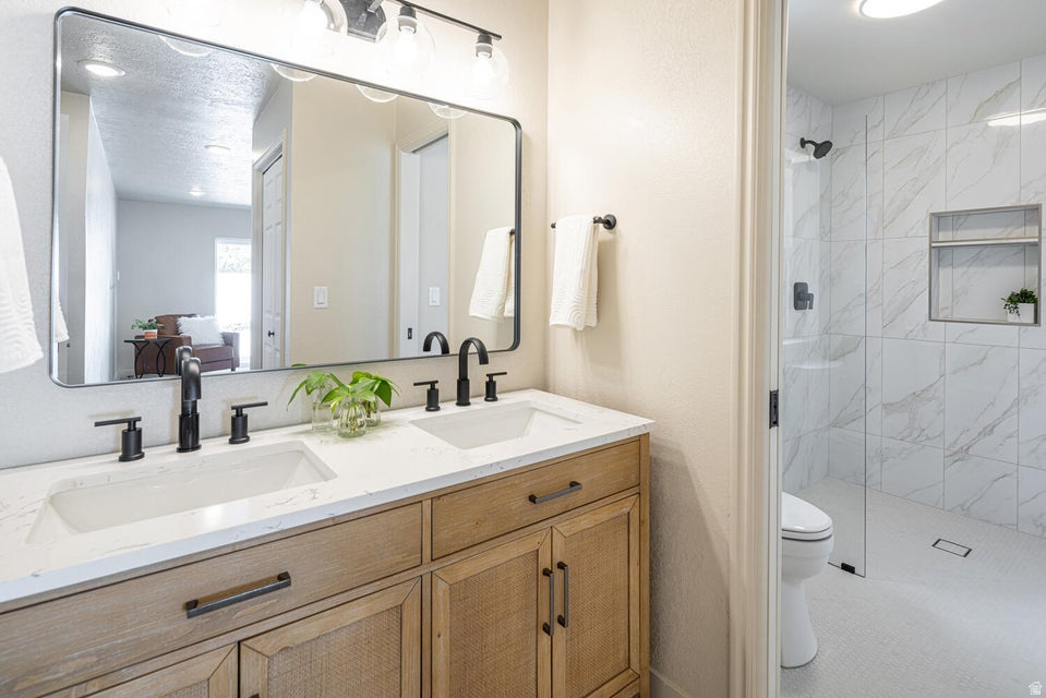 3273 S BLOOMINGTON DR St George, UT 84790