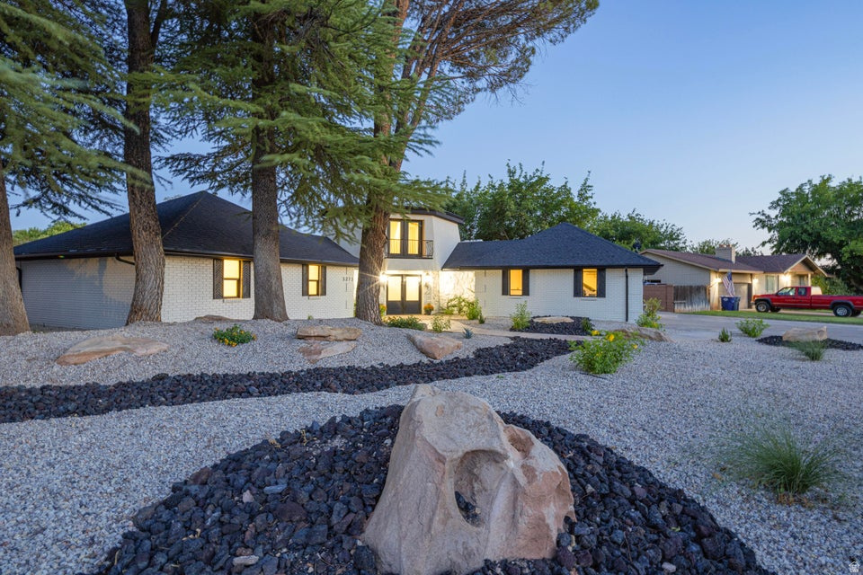 3273 S BLOOMINGTON DR St George, UT 84790