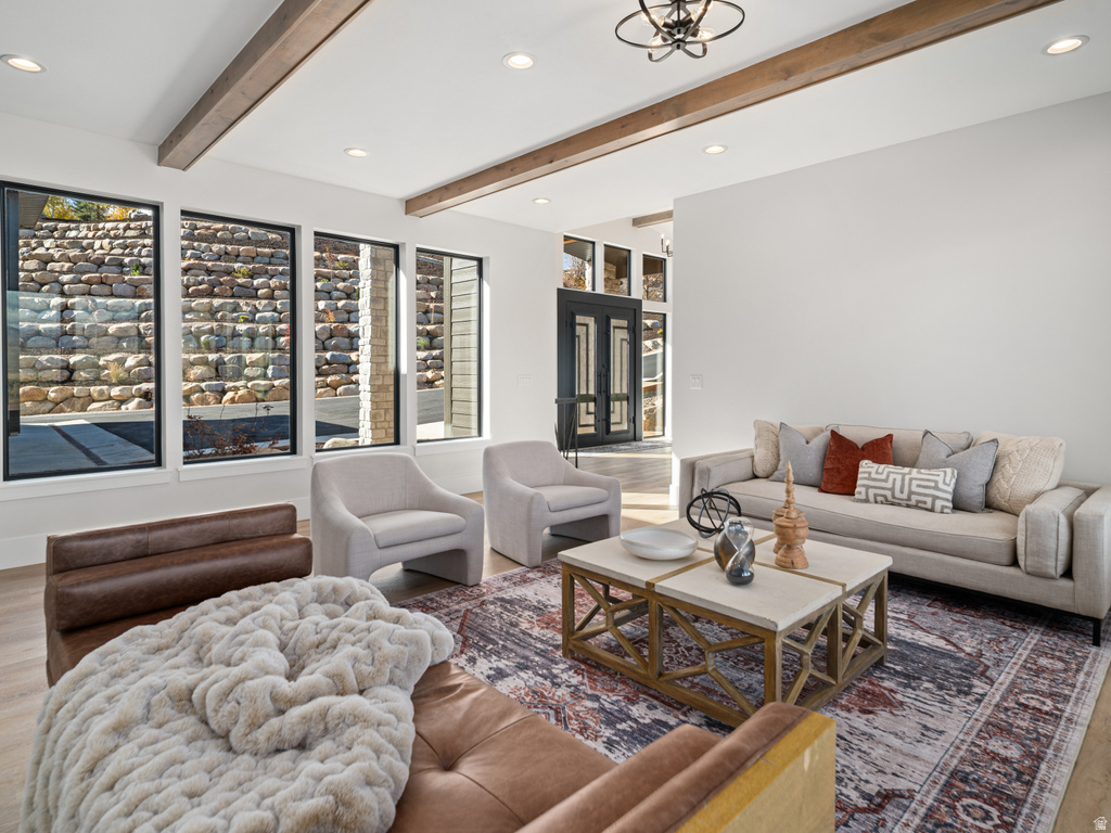 6858 E SUMMIT PEAK CIR Huntsville, UT 84317